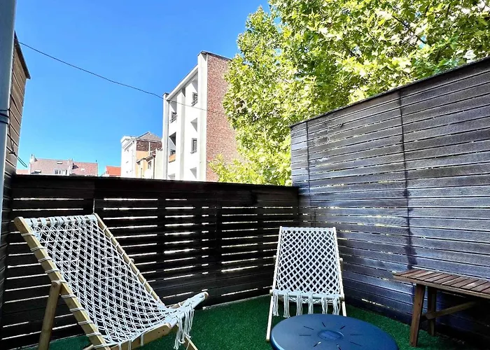 Cosy Family For Up To 9 Guests Near Midi Station *