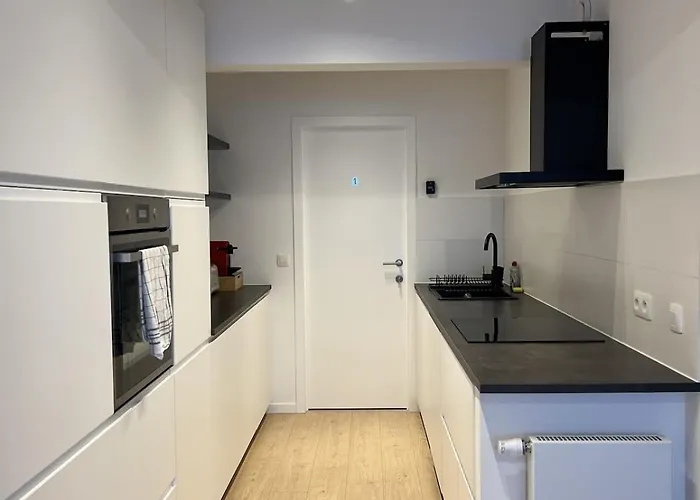 Chic & Bright Near Montgomery