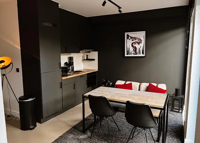 La Petite Foret Brussels' Near Palais *