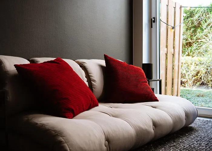 La Petite Foret Brussels' Near Palais * Brüsszel