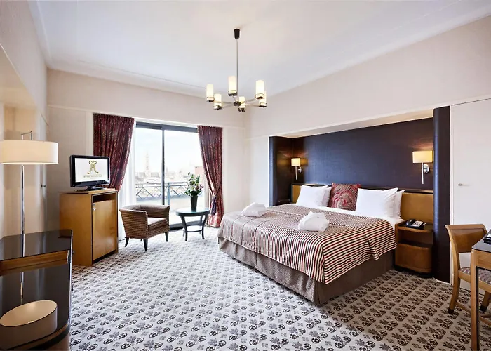 Metropole Hotel 5*