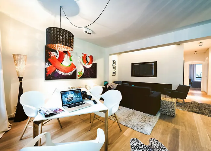 Charles - Grand Place Apart-hotel