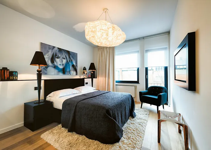 Charles - Grand Place 4* Bruxelas