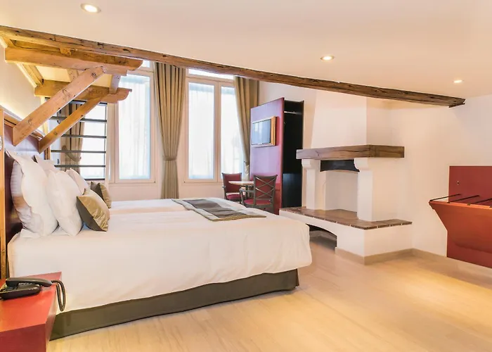 Agora Grand Place 3* Brussels